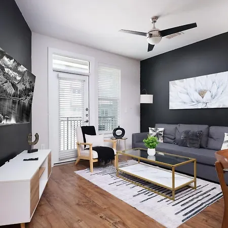 Sleek 1Br-Southtown Near Rvrwalk, Dome & Conv Apartment